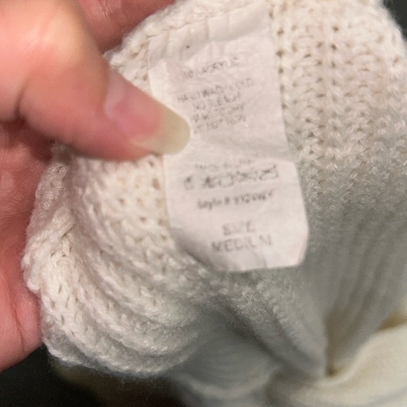 Knot back sweater - Picture 4 of 4